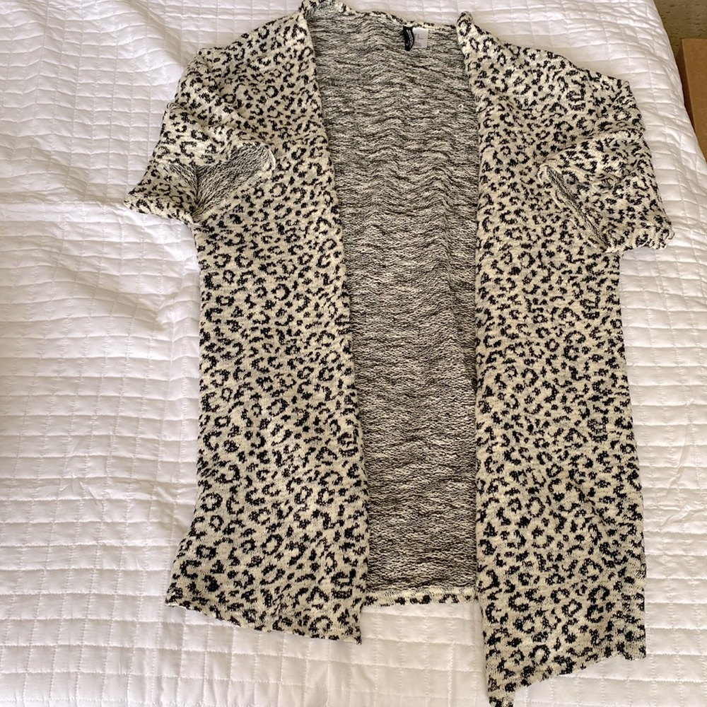H&M - Leopard Long Cardigan - Medium (M)